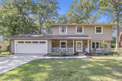 53321 Crestview Dr, South Bend, IN 46635
