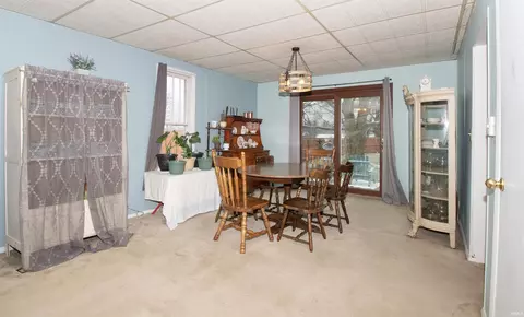 612 E Main St, Albion, IN 46701 photo 17