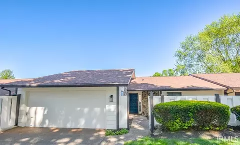 2933 S Oneal Dr, Bloomington, IN 47403