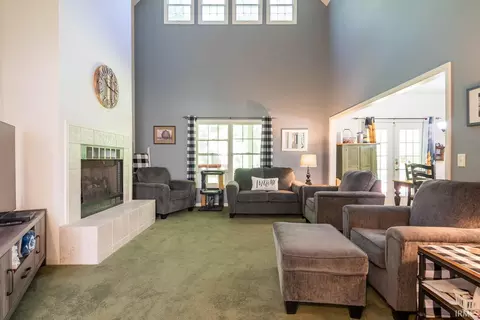 2599 E Clarkway Dr, Bloomington, IN 47401 photo 9
