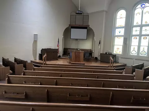 100 W Line St, Geneva, IN 46740