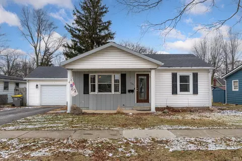 325 W Oak St, Butler, IN 46721