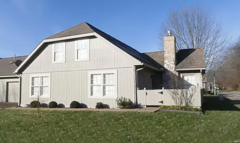 8305 River Park Way, Evansville, IN 47715