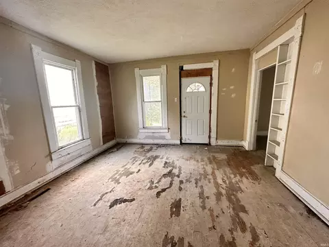 1005 Lafayette Ave, Oolitic, IN 47451 photo 2