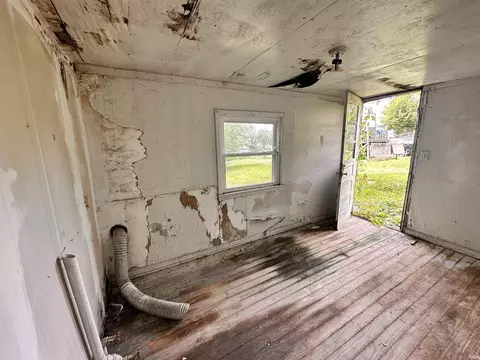 1005 Lafayette Ave, Oolitic, IN 47451 photo 4