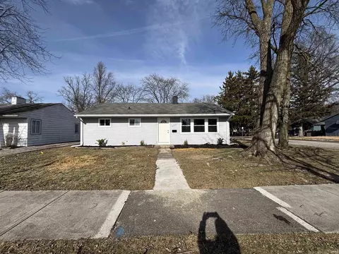 2331 Hazelwood Ave, Fort Wayne, IN 46805