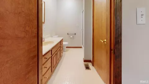 308 E 8th St, Bicknell, IN 47512 photo 10