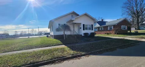 308 E 8th St, Bicknell, IN 47512 photo 1