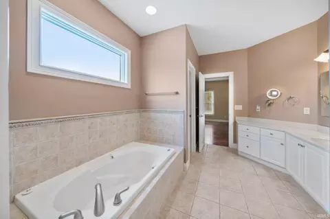51138 Heatherton Ct, Granger, IN 46530 photo 15