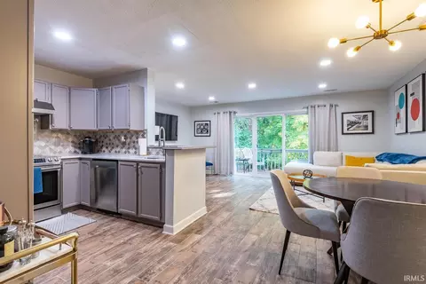 736 E Bayberry Ct, Bloomington, IN 47401 photo 3