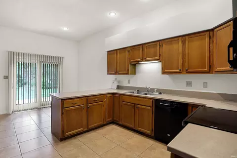 3161 S Coppertree Dr, Bloomington, IN 47401 photo 9