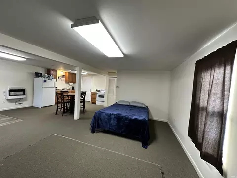 669 NE 5th St, Linton, IN 47441 photo 5