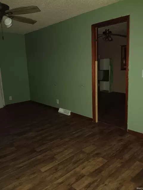 Living - 100 E Village Dr, Sullivan, IN 47882 photo 2 of 2