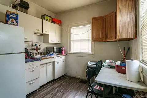 1429 E Fox St, South Bend, IN 46613 photo 4