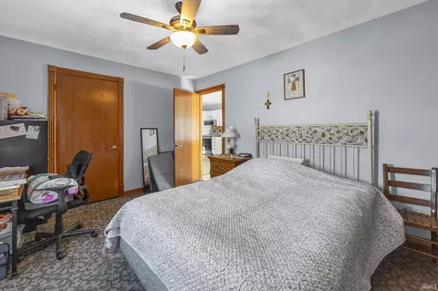 Bedroom - 1038 Second Ave, Jasper, IN 47546 photo 2 of 3