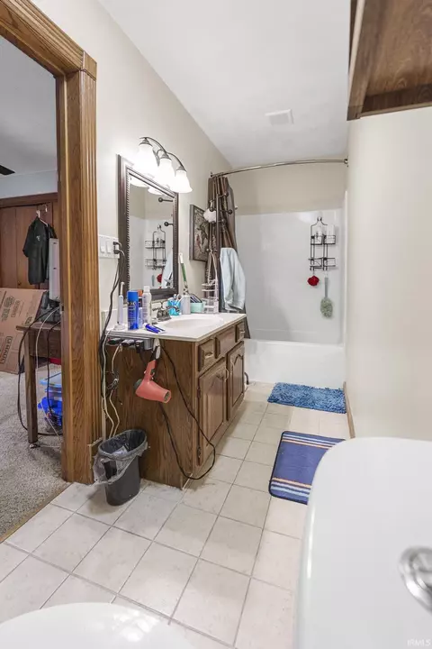Bath - 1038 Second Ave, Jasper, IN 47546 photo 1 of 3