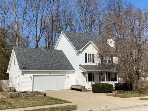 3229 W Woodhaven Dr, Bloomington, IN 47403