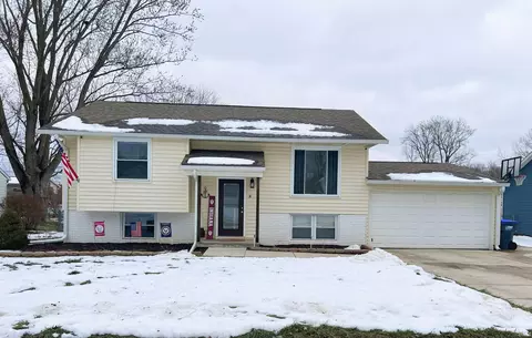 3231 S Fairington Dr, Bloomington, IN 47403