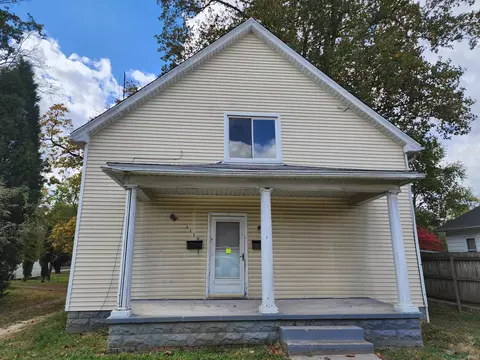 1110 N Third St #A-B, Boonville, IN 47601