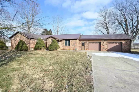 4796 N 200 East Rd, Kokomo, IN 46901 photo 2