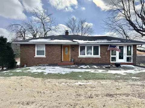 5520 New Harmony Rd, Evansville, IN 47720
