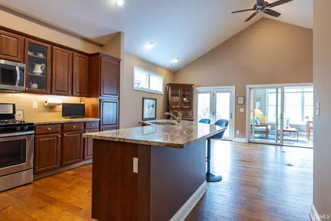 1752 S Springhouse Dr, Bloomington, IN 47401 photo 13