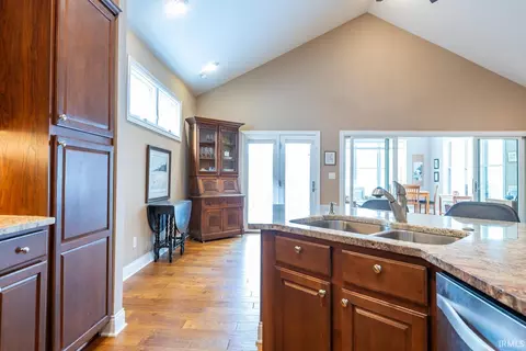 1752 S Springhouse Dr, Bloomington, IN 47401 photo 14