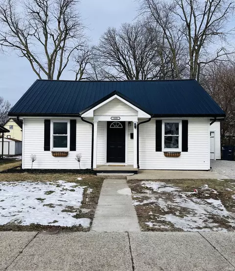 808 W Mcclurg St, Frankfort, IN 46041
