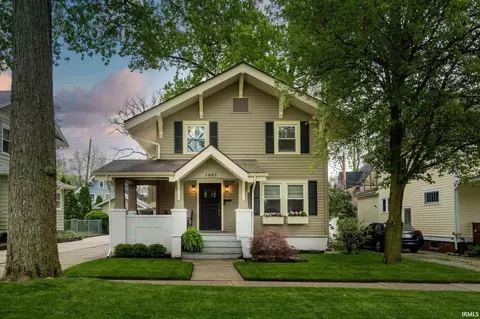 1021 Maxine Dr, Fort Wayne, IN 46807
