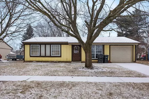 734 Clover Ln, Lafayette, IN 47905