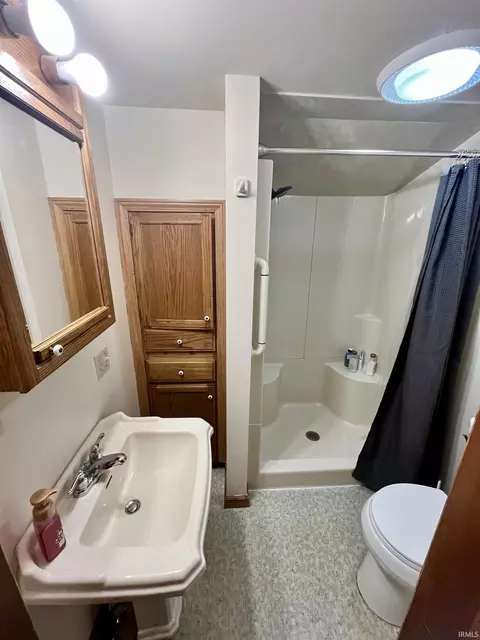 427 E 3rd St, Peru, IN 46970 photo 13