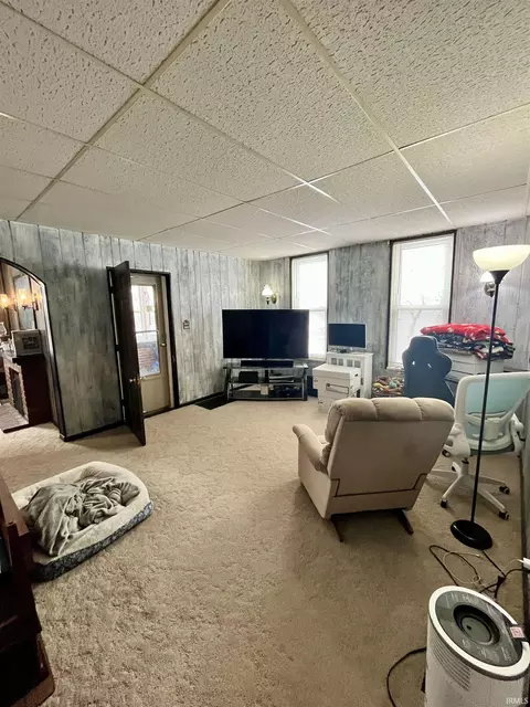 427 E 3rd St, Peru, IN 46970 photo 3