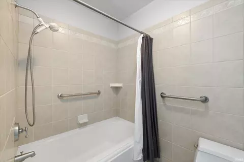Bath - 3116 N Ramble Rd E, Bloomington, IN 47408 photo 2 of 3