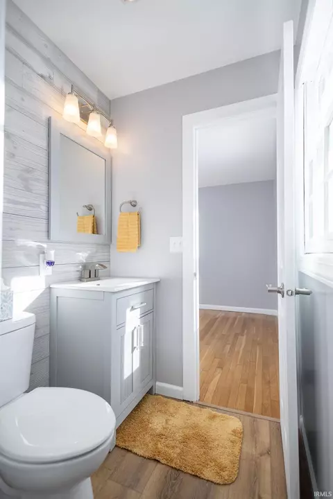 Bath - 203 Vista Dr, Oolitic, IN 47451 photo 1 of 2