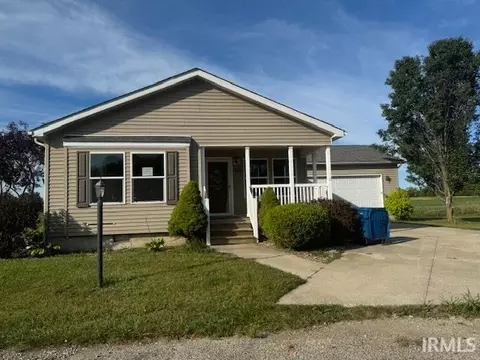2833 Maplewood Ave, Plymouth, IN 46563