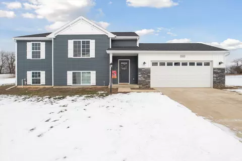 29495 New Fawn Trl, Elkhart, IN 46514