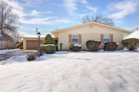 748 S Harvey Dr, Bloomington, IN 47403