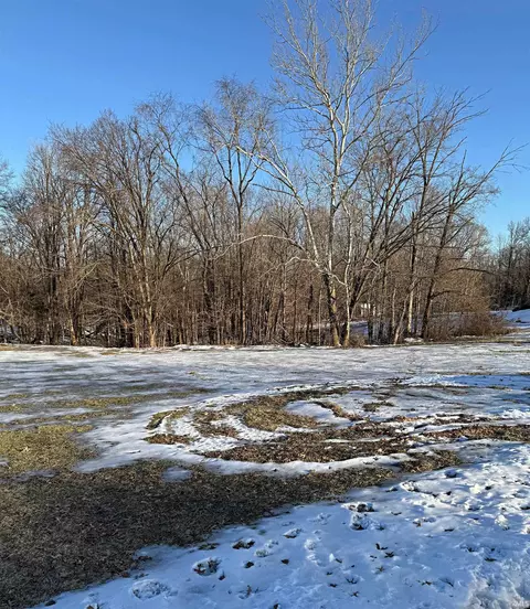 S Ridge Lane, Washington, IN 47501