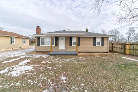 5725 Lost Bend Ln, Evansville, IN 47715