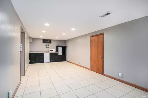 1430 E Fox St, South Bend, IN 46613 photo 12