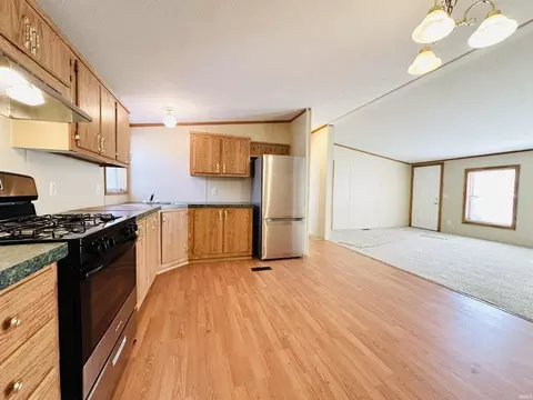 316 Maple St, Walkerton, IN 46574 photo 13