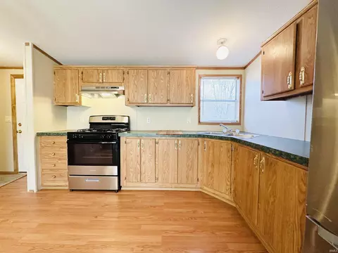 316 Maple St, Walkerton, IN 46574 photo 11