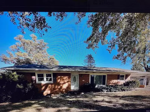 919 N Highland Ave, Oakland City, IN 47660