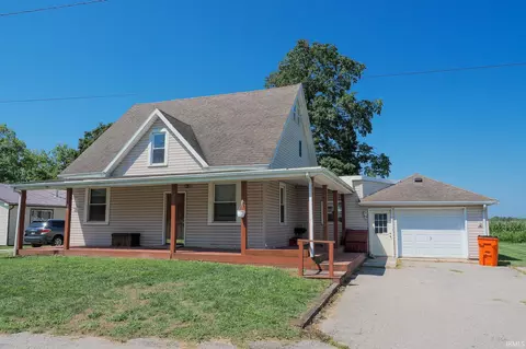 306 N Boone St, Reynolds, IN 47980