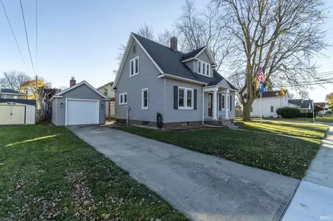1210 S Jackson St, Auburn, IN 46706 photo 2