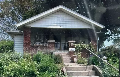 608 W Dodds St, Bloomington, IN 47403 photo 1