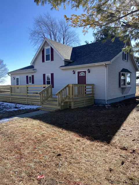 3761 N Meridian Rd, Windfall, IN 46076 photo 2