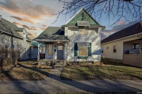 216 N Plum St, Plymouth, IN 46563