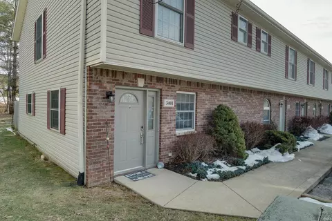 3401 S Oaklawn Cir, Bloomington, IN 47401
