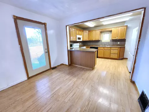 8582 S 300 E Rd, Hamlet, IN 46532 photo 5